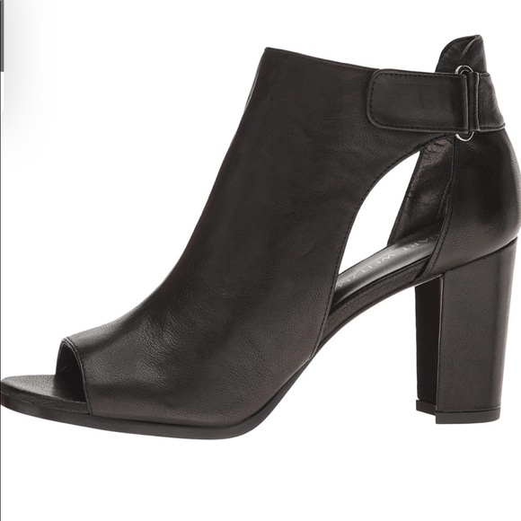 Stuart Weitzman Opendoor Nappa Peep Toe Booties - Picture 2 of 15